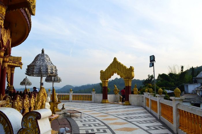 statue de Bouddha au Bangladesh