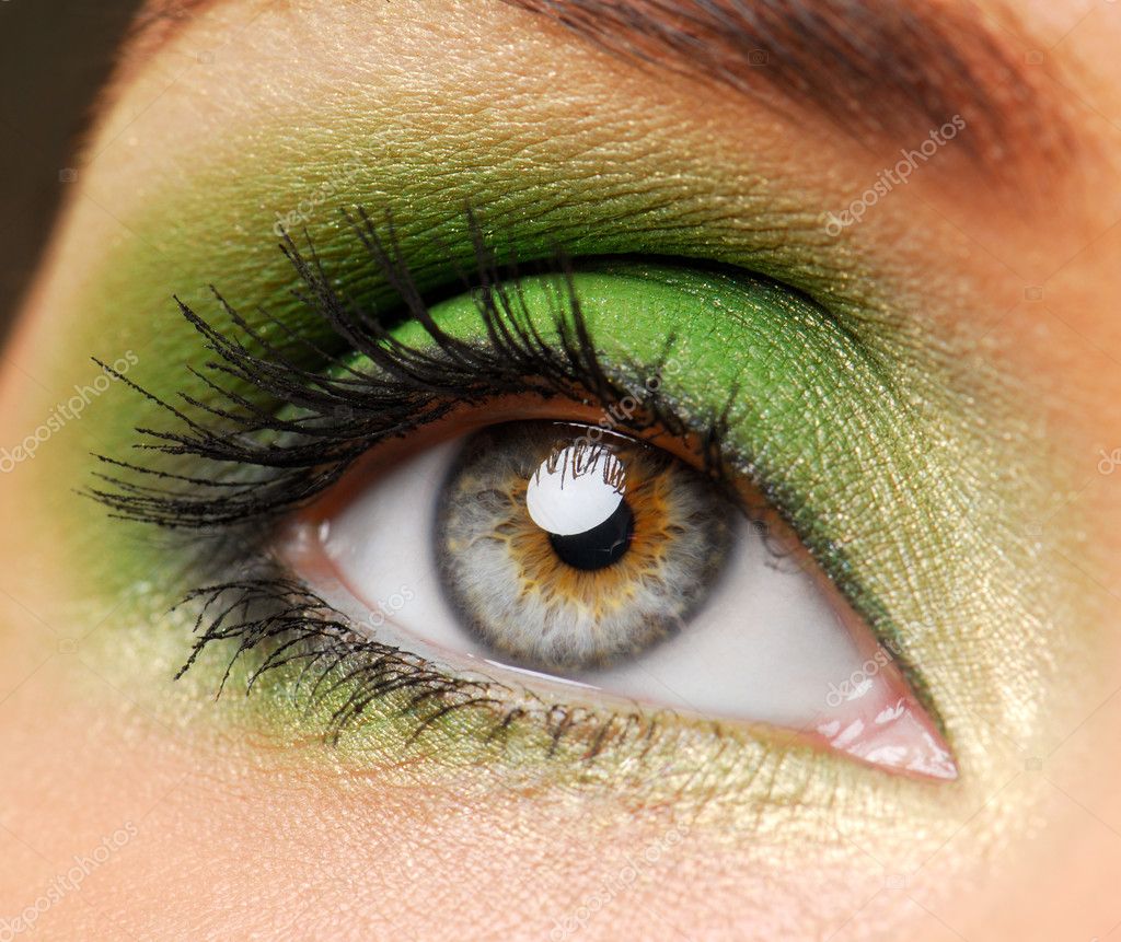 Efficace green make-up - Stock Photo. 